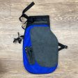 APRON BATTLECREEK STD BLU BLK R on Sale